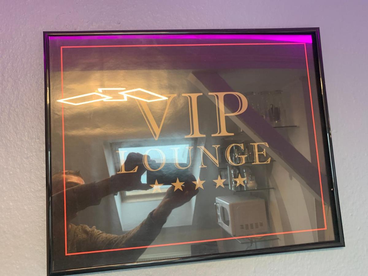 Best-Preis -Vip Lounge- Mit Netflix, Self-Check-In, Ebike Ladestation, Fahrradraum, Wlan Und Netflix - Direkt Am Elberadweg Im Herzen Von Wittenberge Eksteriør billede